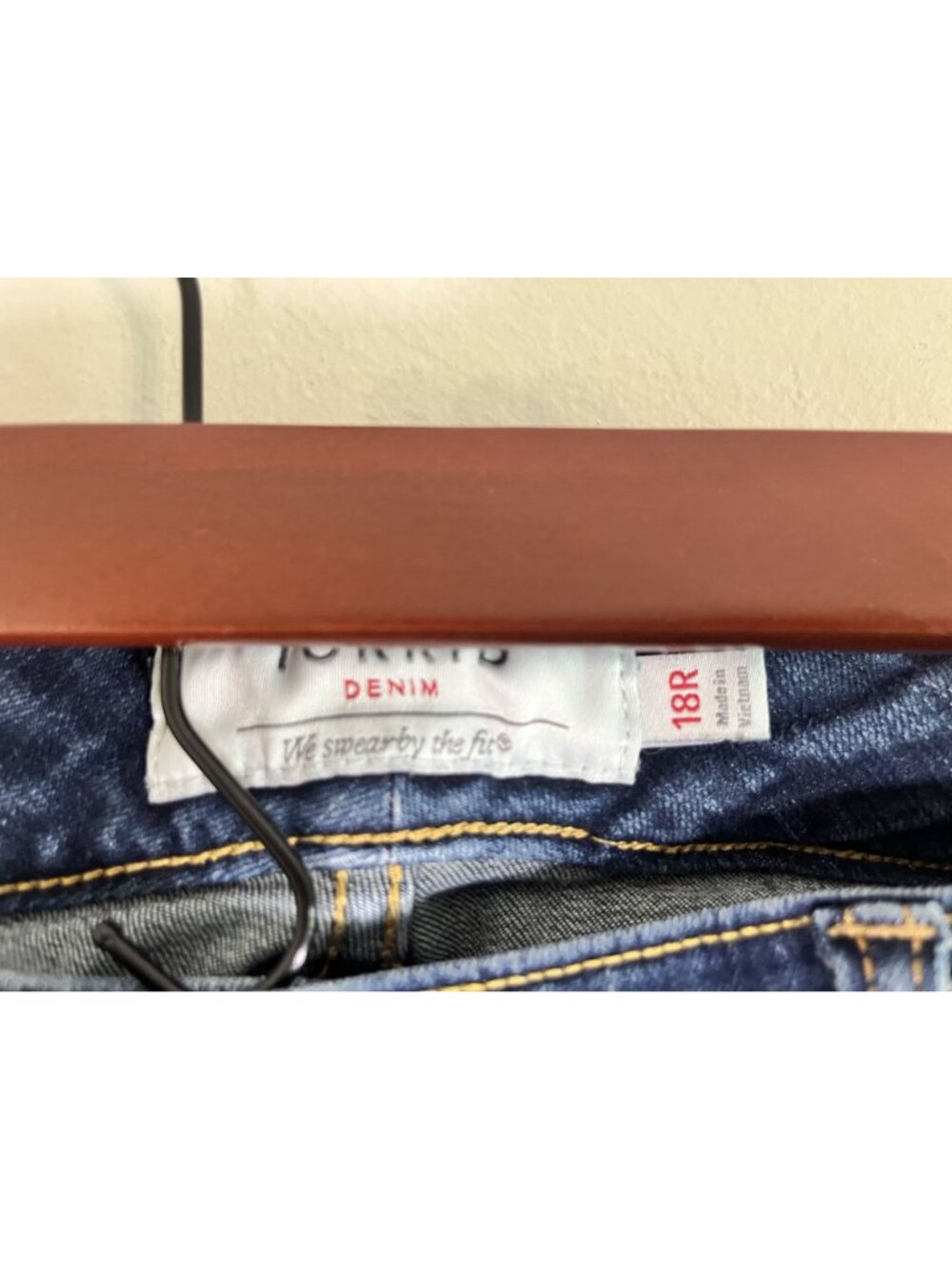 Torrid Boyfriend Denim Jeans 18R Blue Distressed Neutral Faded Classic Chic - Picture 3 of 10